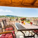 & Antonio Apartman *