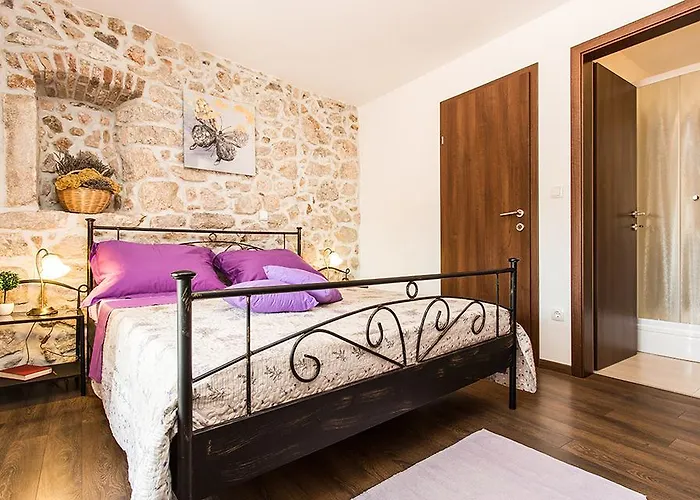 Apartament & Antonio Vrbnik (Primorje-Gorski Kotar)